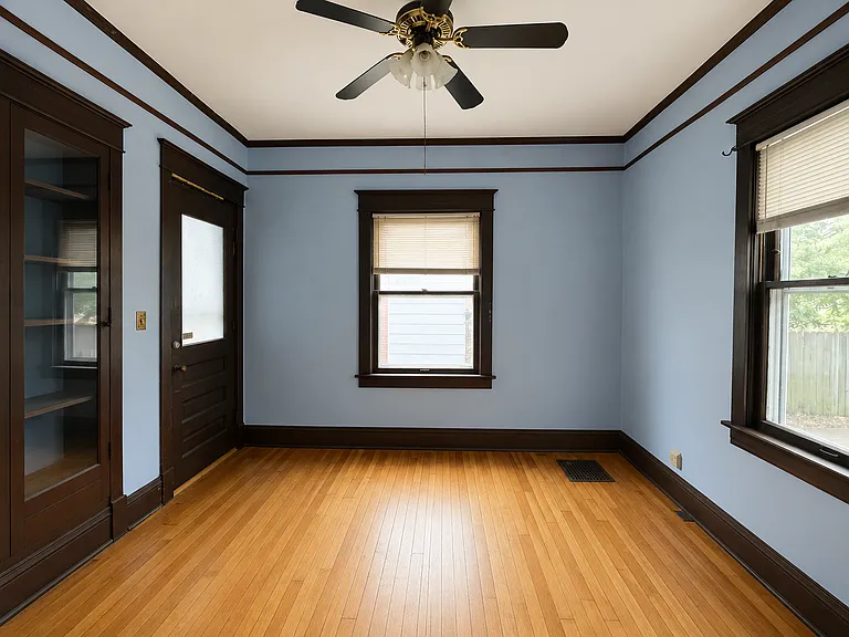 3232 Summit St — Photo 18