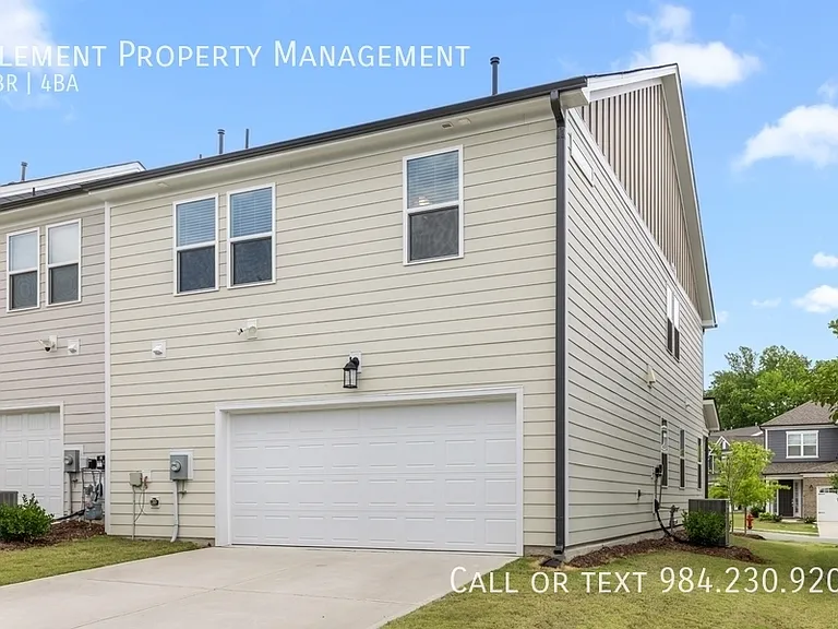 2466 Hutch Ln #1 — Photo 40
