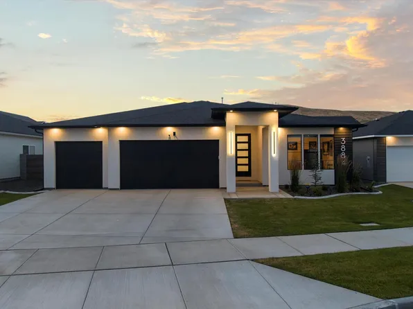 3884 Corvina St, Richland, WA 99352