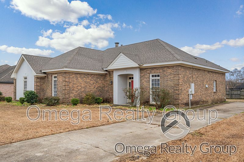 1st image of 6928 Cherry Creek Dr