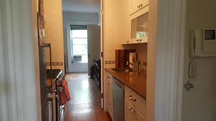 Rented by BLS Realty | media 27