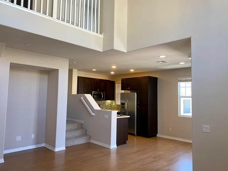 Costa Pointe Luxury 3-4 Bedroom Townhomes — Photo 24