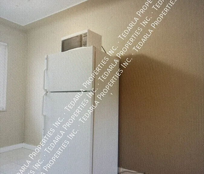 1551 Alton St #8 — Photo 3