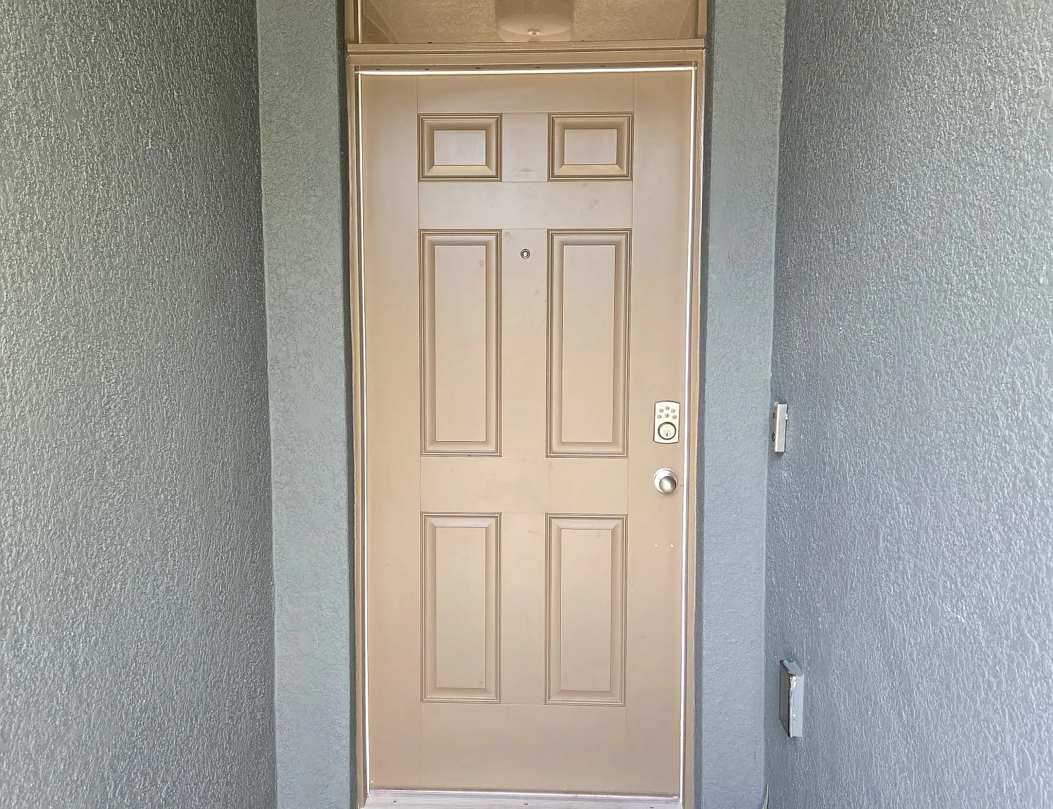 3 bed, 1672 sqft, $2,400 — Photo 2