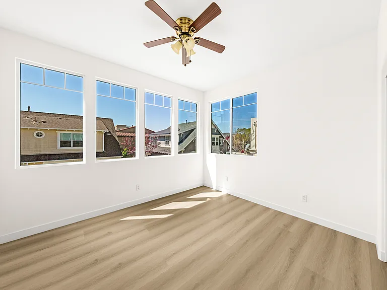 114 Cultivate — Photo 21