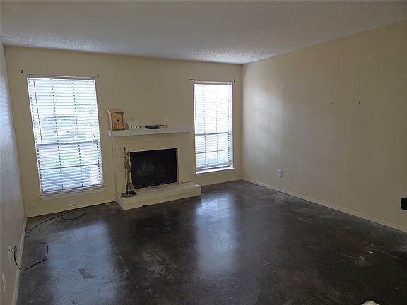 4th image of 15889 Preston Rd APT 1009