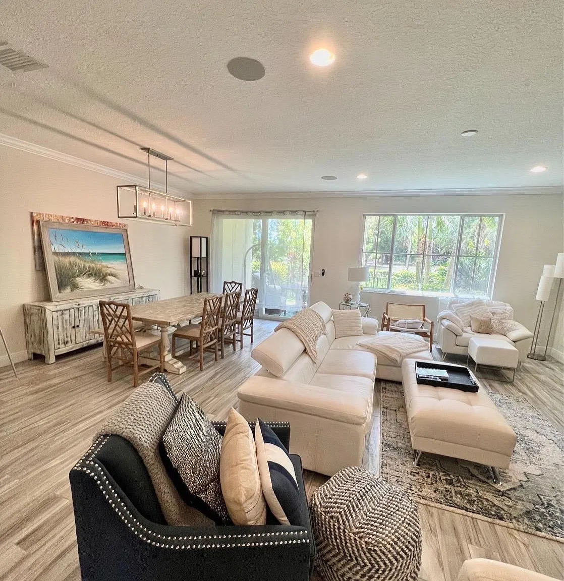3 bed, 2.5 bath, 2291 sqft, $4,250 — Photo 2