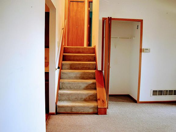 4th image of 5386 Chaumonte Ave
