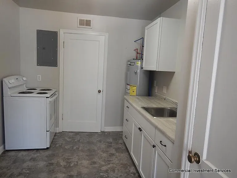 714 S Jeffers St — Photo 4