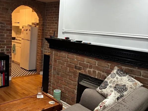 110 Gloucester St #Street27-27, Ottawa, ON K2P 0A2