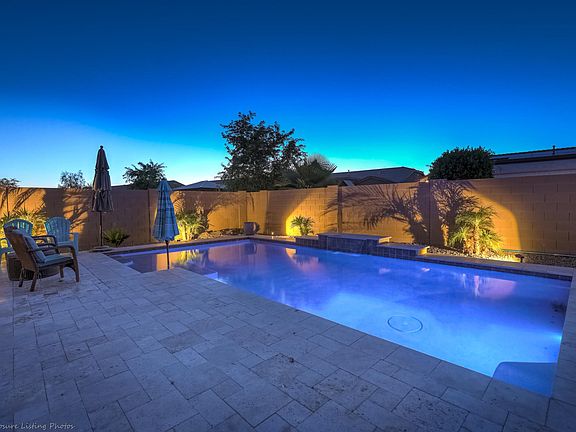 Sparkling Pebble Tec Pool
