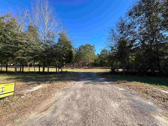 2nd image of 8568 Hosford Hwy