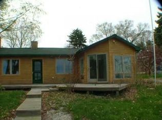 5817 S West Bay Shore Dr, Suttons Bay, MI 49682