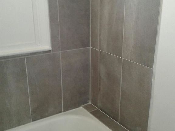 5th image of 106 N Dillon St APT 204