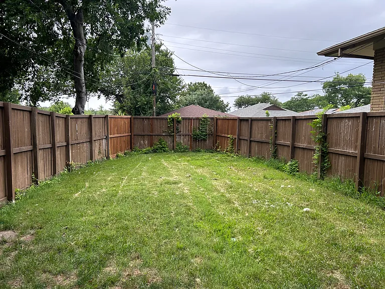 2727 Alco Ave — Photo 6