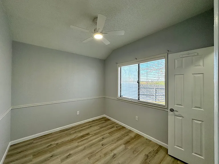 312 Bronc Dr — Photo 20