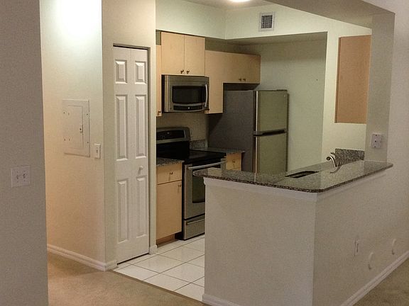 4th image of 2464 Centergate Dr APT 103
