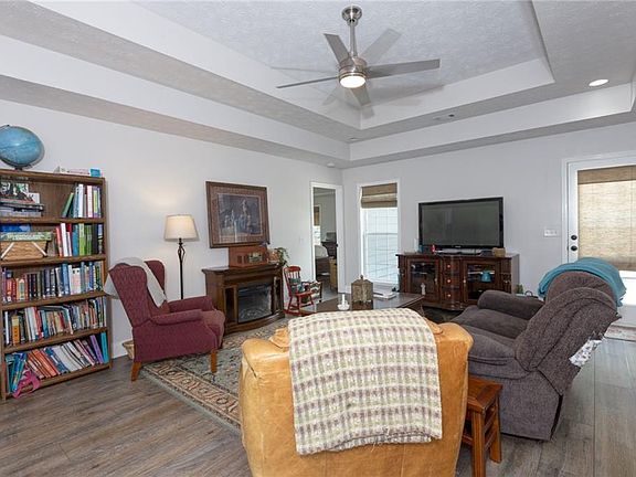 3rd image of 771 Lee Road 2087