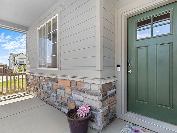 3rd image of 2431 Cottongrass Ave