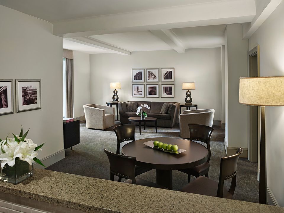1st image of 42 W 58th St #511