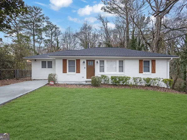 2093 Wildrose Dr, Decatur, GA 30032