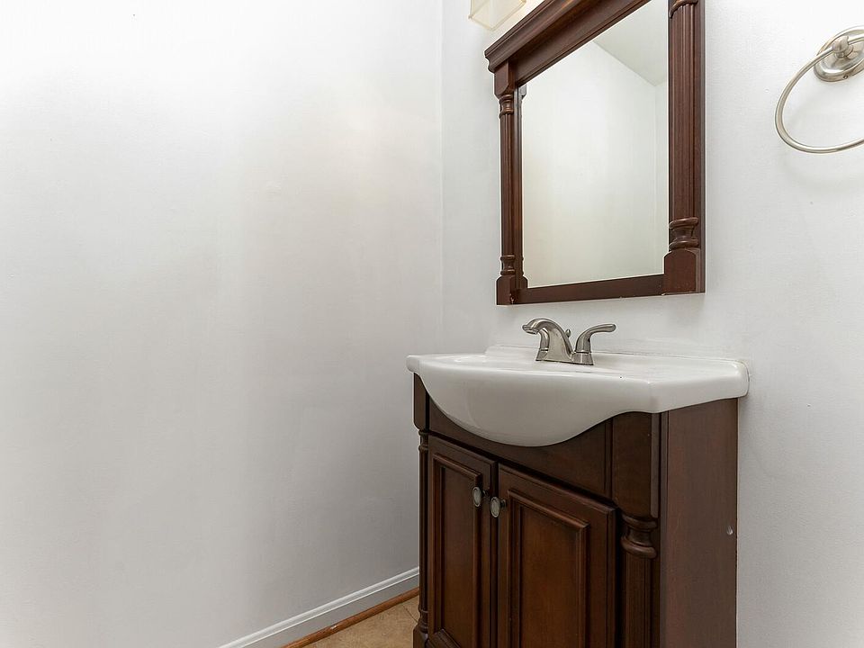 1st image of 5420 Crows Nest Ct