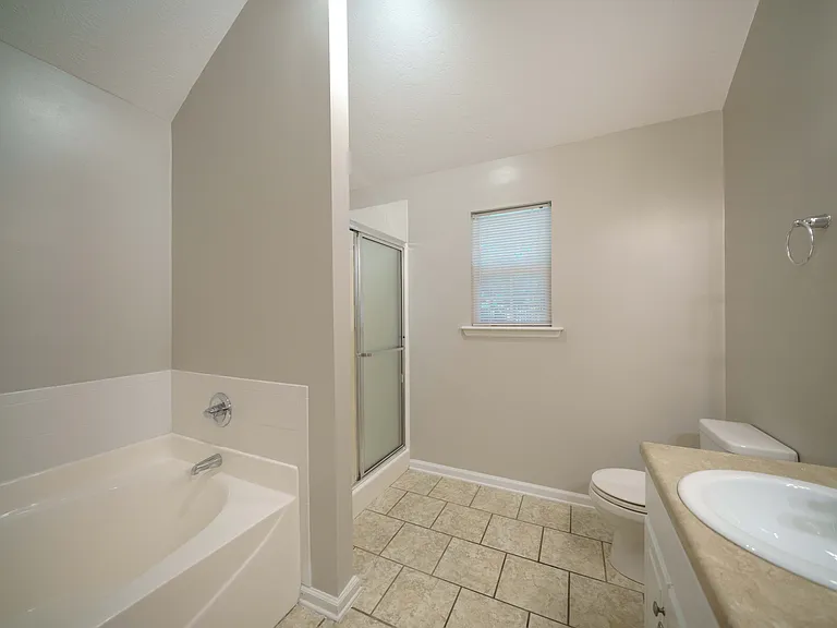 3121 Alexandria Dr — Photo 19
