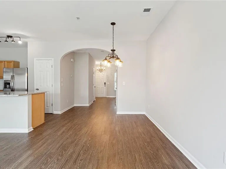 372 Azalea Cir — Photo 8