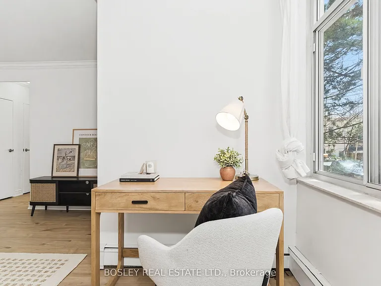 335 Lonsdale Rd #210 — Photo 8