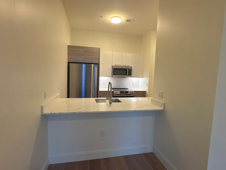 1077 Commonwealth Ave #244D — Photo 5