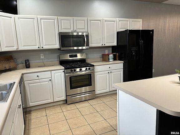 4th image of 5303 Glencrie Dr