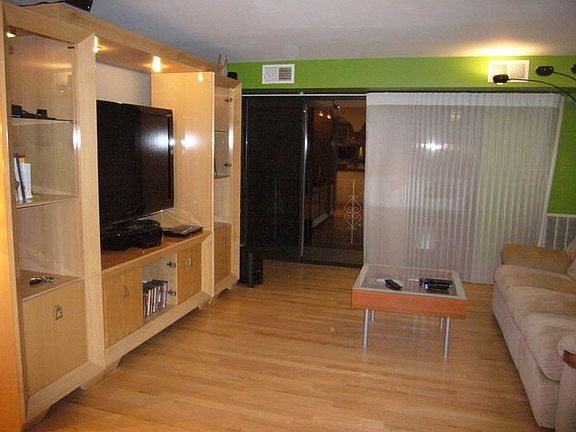 3rd image of 4660 N Austin Ave APT 308