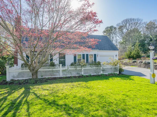 59 Robbins Street, Osterville, MA 02655