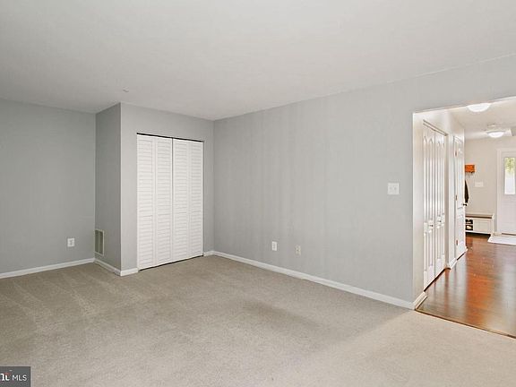 4th image of 1113 Brassie Ct