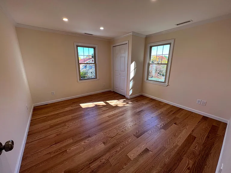 8 S Smith St #2 — Photo 15