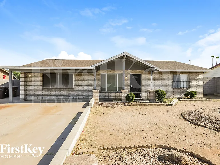 7232 W Brown St — Photo 1