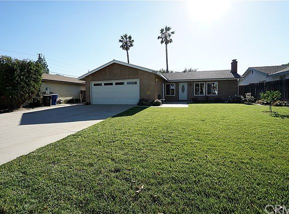 3rd image of 2958 S Desert Forest Ave