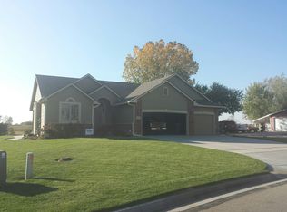 1019 McCaskey Dr, Rose Hill, KS 67133
