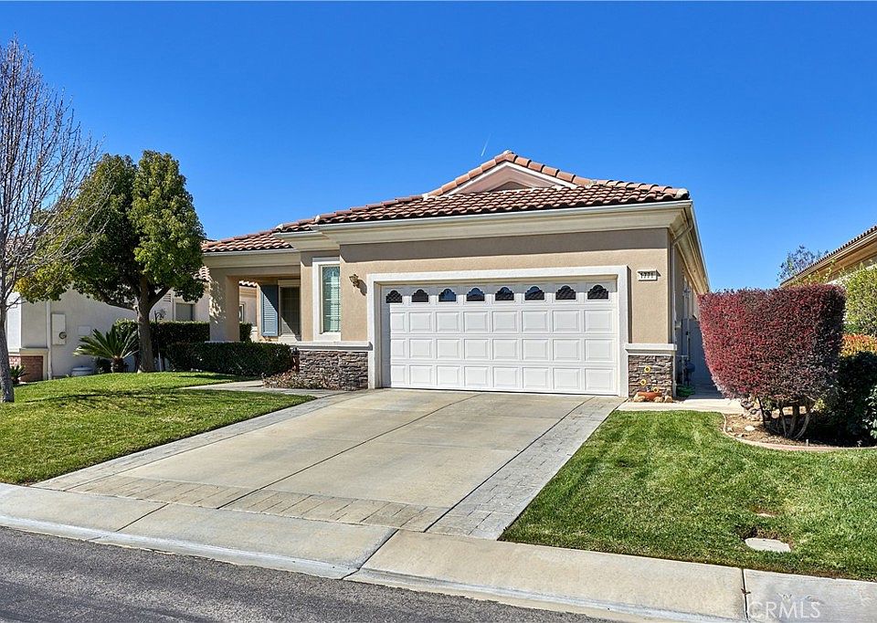 1st image of 1771 N Forest Oaks Dr