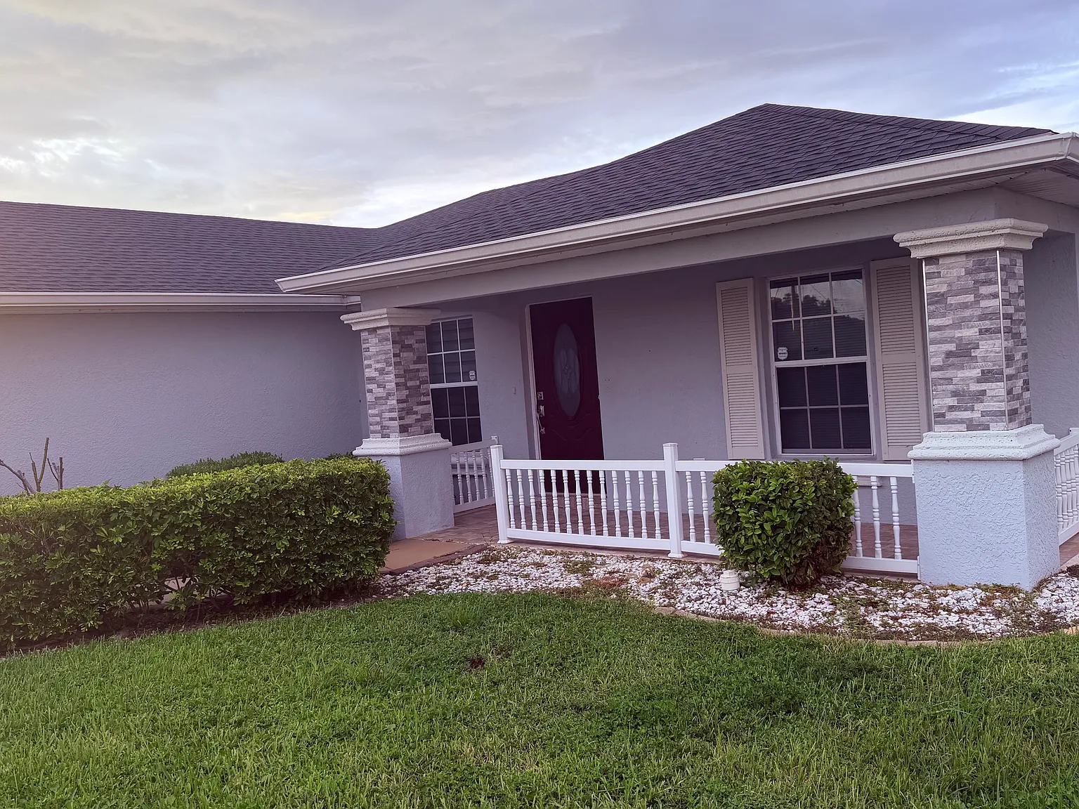 3 bed, 1408 sqft, $2,300 — Photo 1