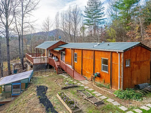 57 Wood Rose Ln, Leicester, NC 28748