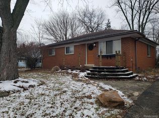 62 Scott Lake Rd, Waterford, MI 48328