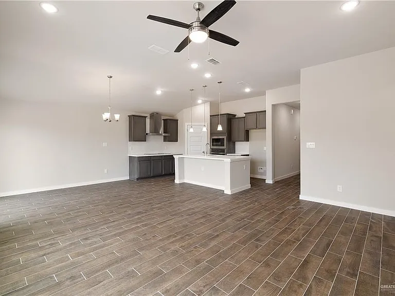 5004 Oleander Ave — Photo 2