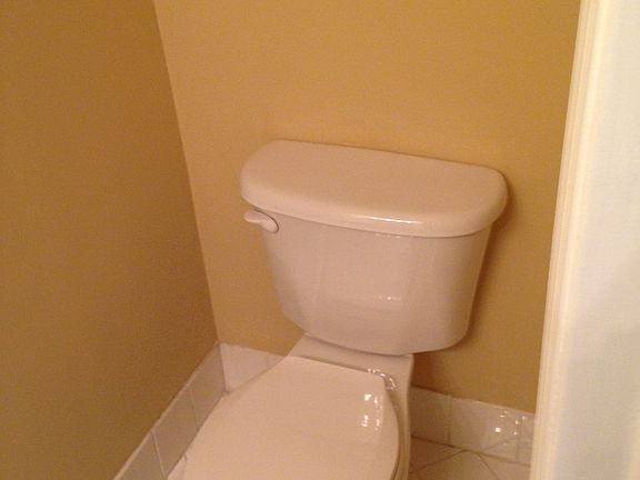 4th image of 3335 NE 13th Circle Dr Unit 105