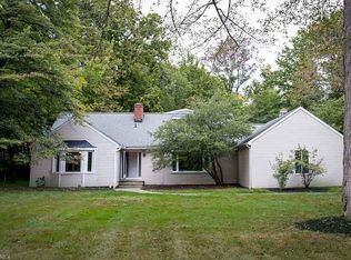 170 Meadowhill Ln, Moreland Hills, OH