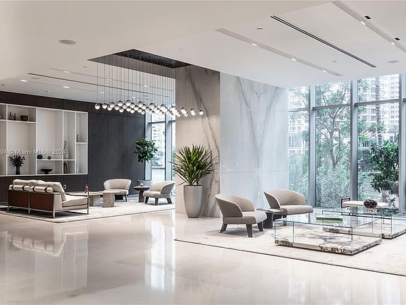 2nd image of 300 Biscayne Blvd #2605
