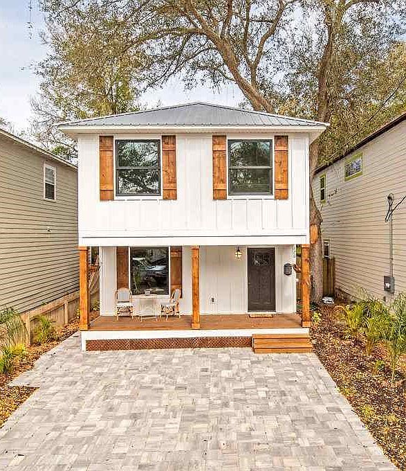 1st image of 120 Kings Ferry Way
