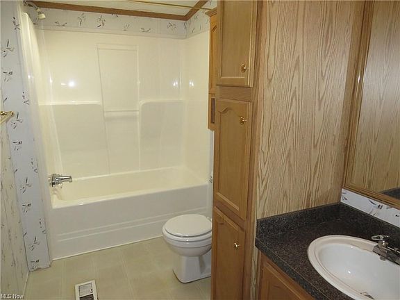 4th image of 1591 Caddy Ln