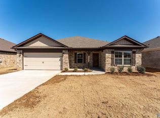 121 Wyatt Miles Ln, Toney, AL 35773
