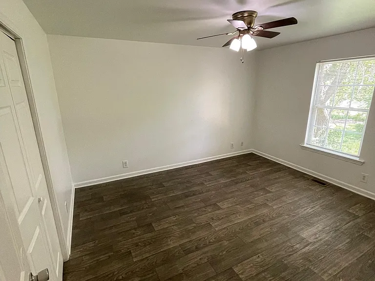 122 Rains Ave — Photo 10